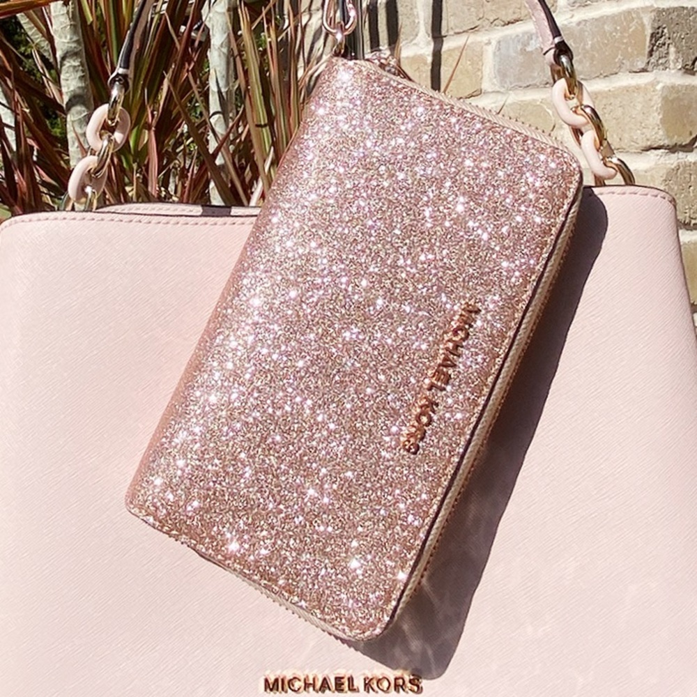 👜💕Michael Kors Wallet Rose Gold - Picture 1 of 6